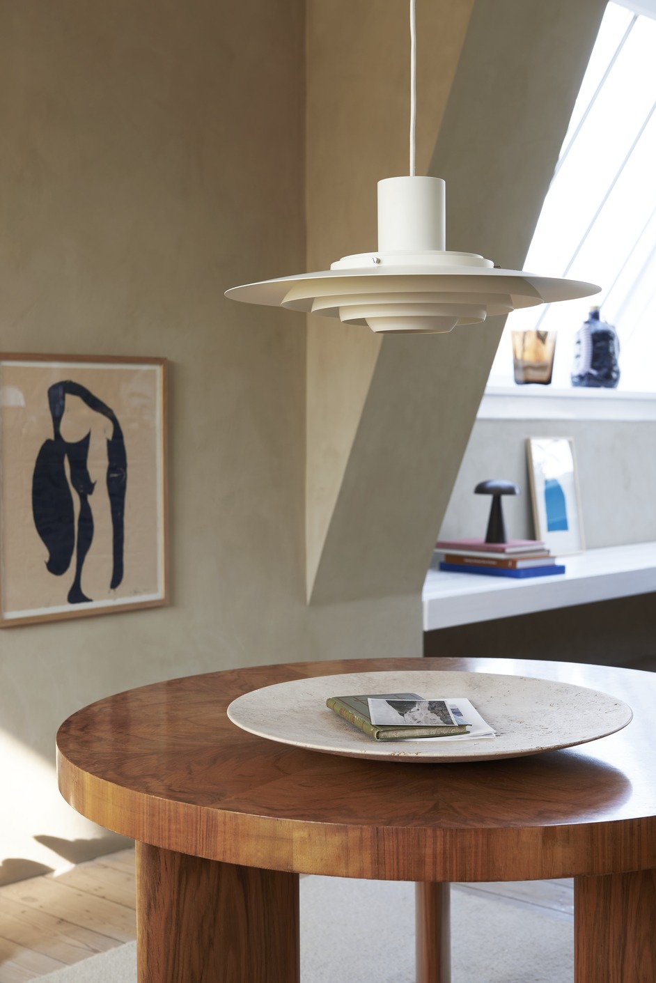 Collect Travertine Plate SC55