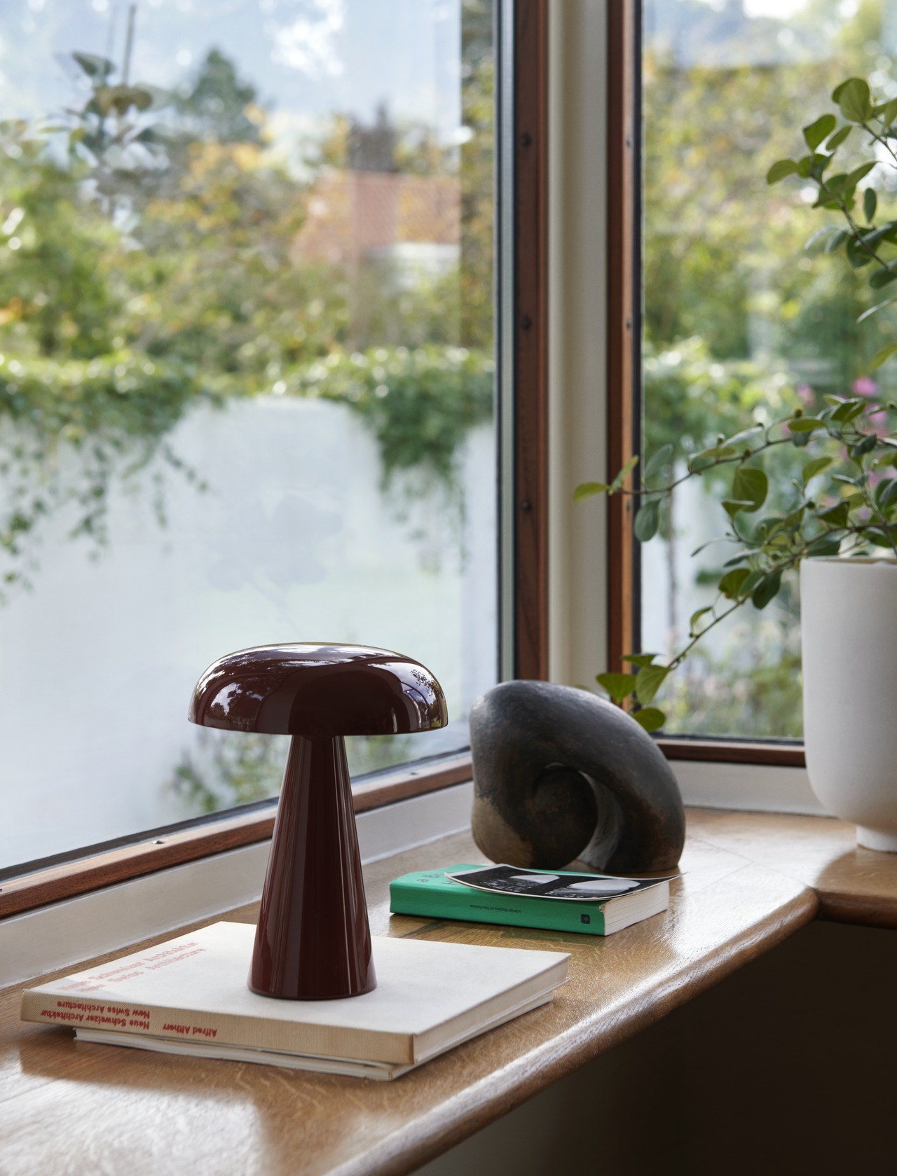 Como Portable Table Lamp SC53