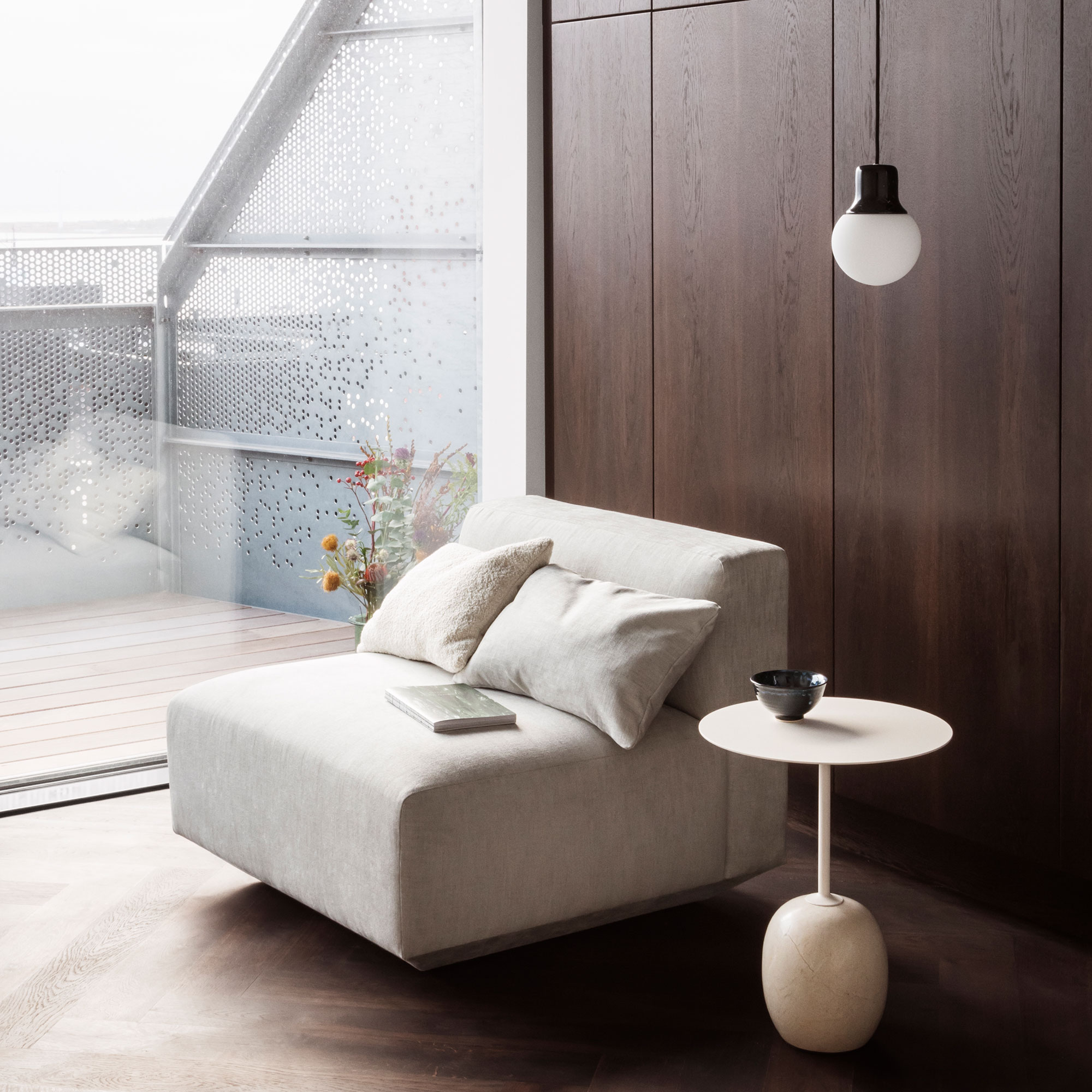 Develius Cushion