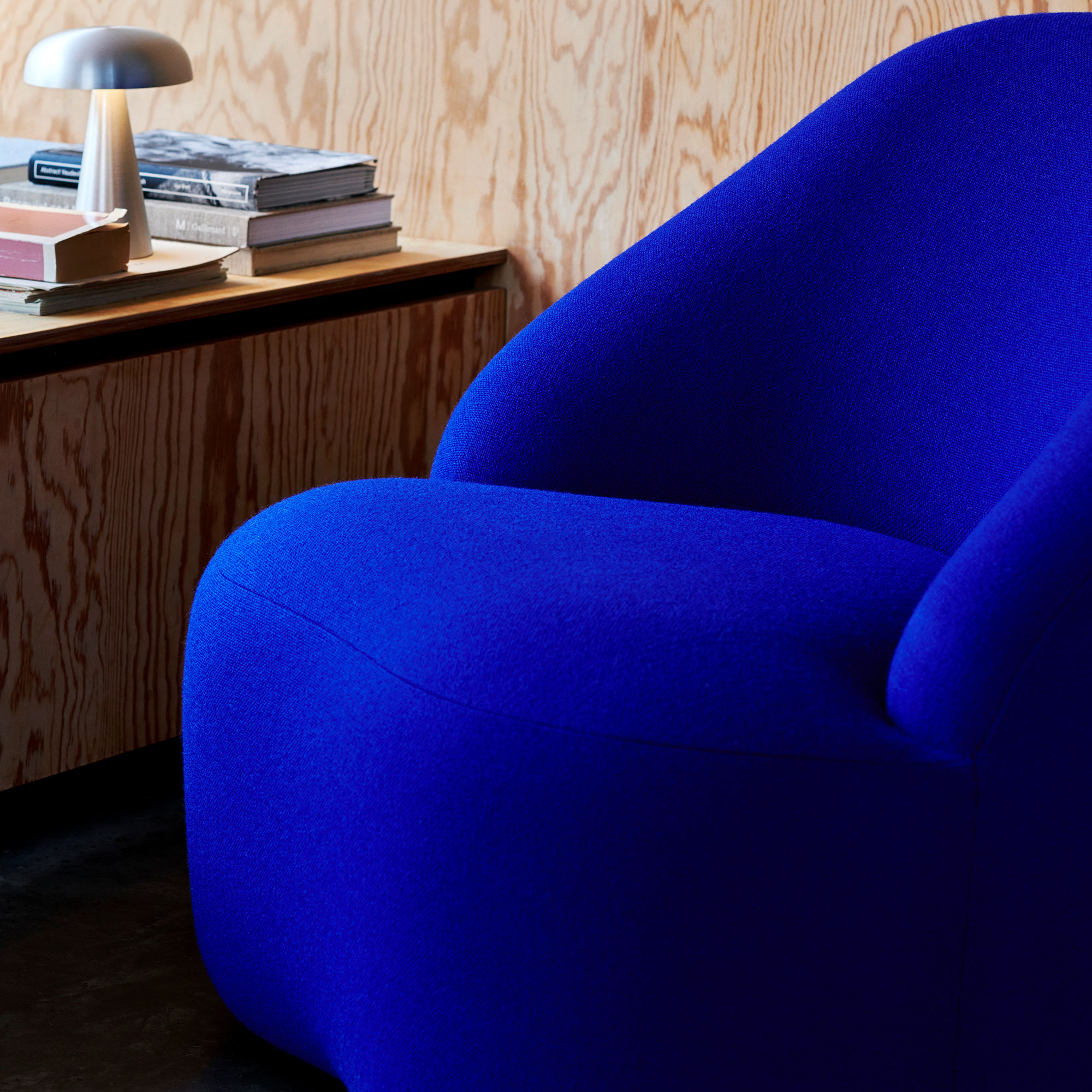 Margas Lounge Chair LC2