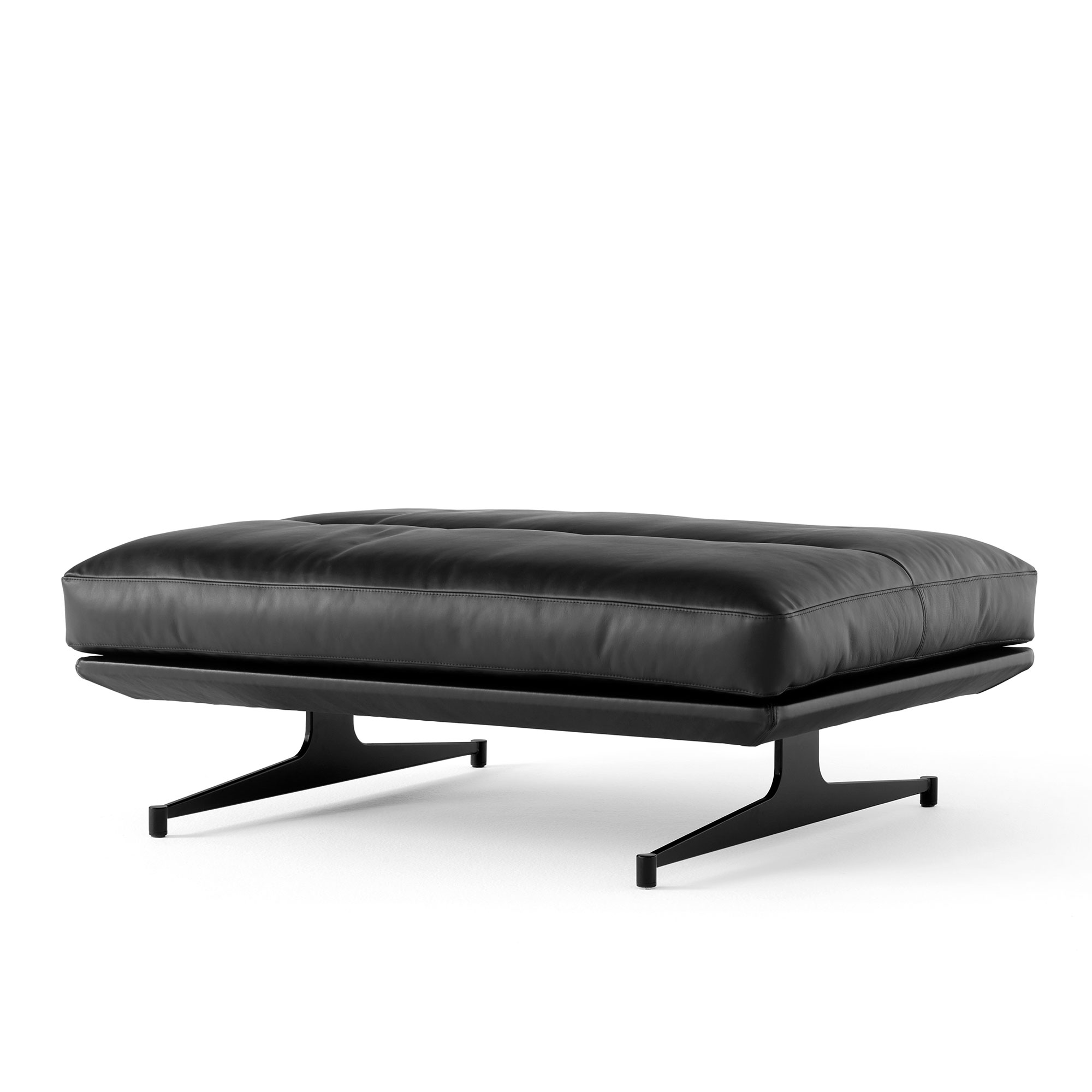 Inland AV32 Pouf
