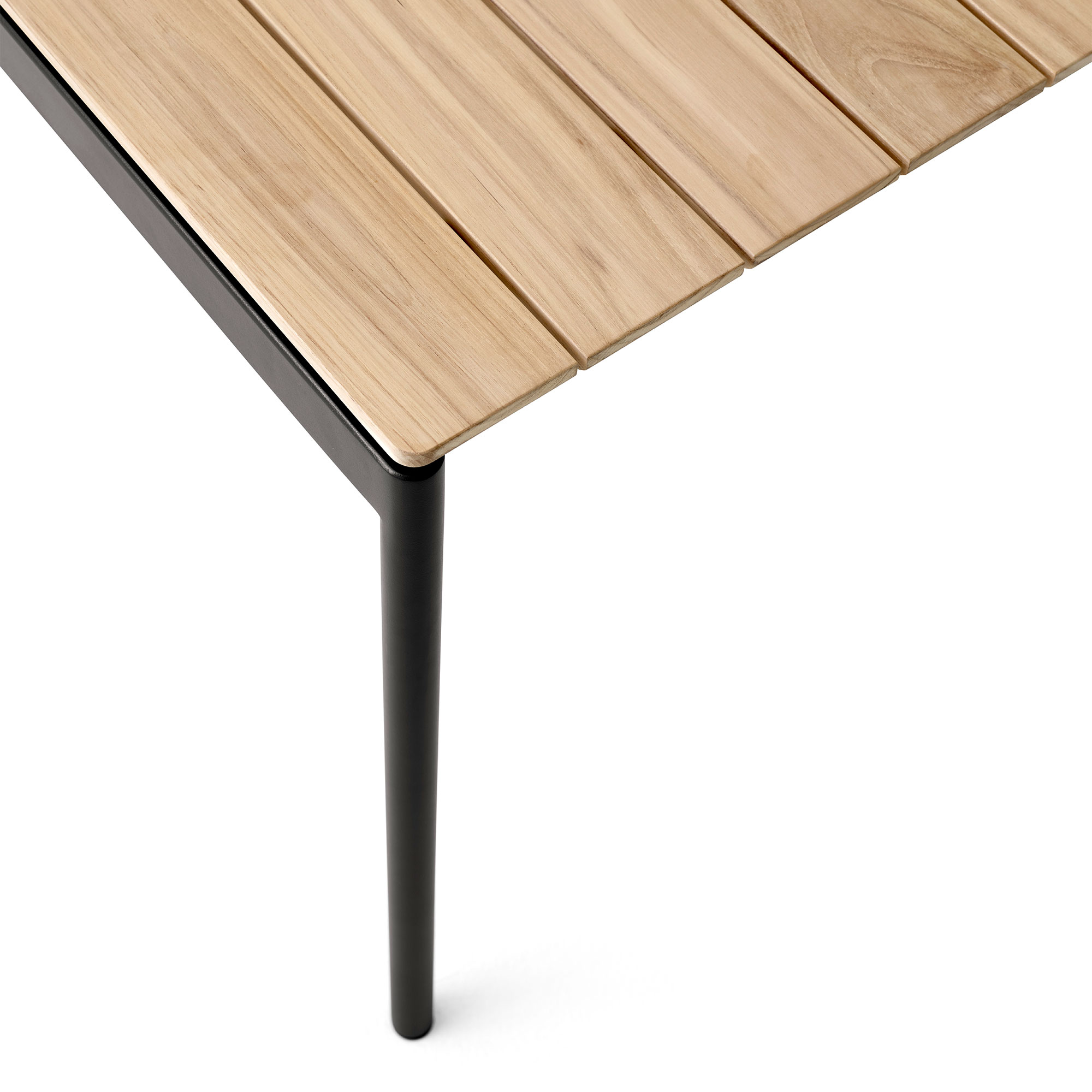 Ville Outdoor Table AV25/AV26
