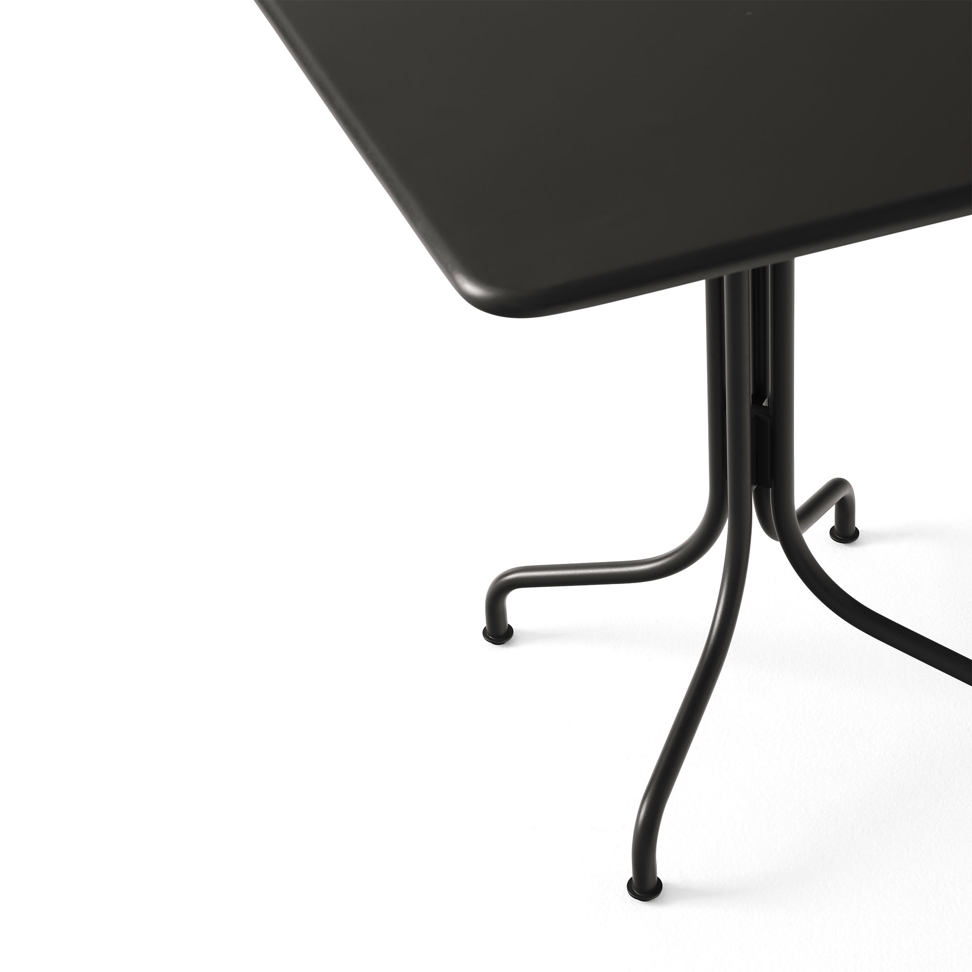 Thorvald Café Table SC97