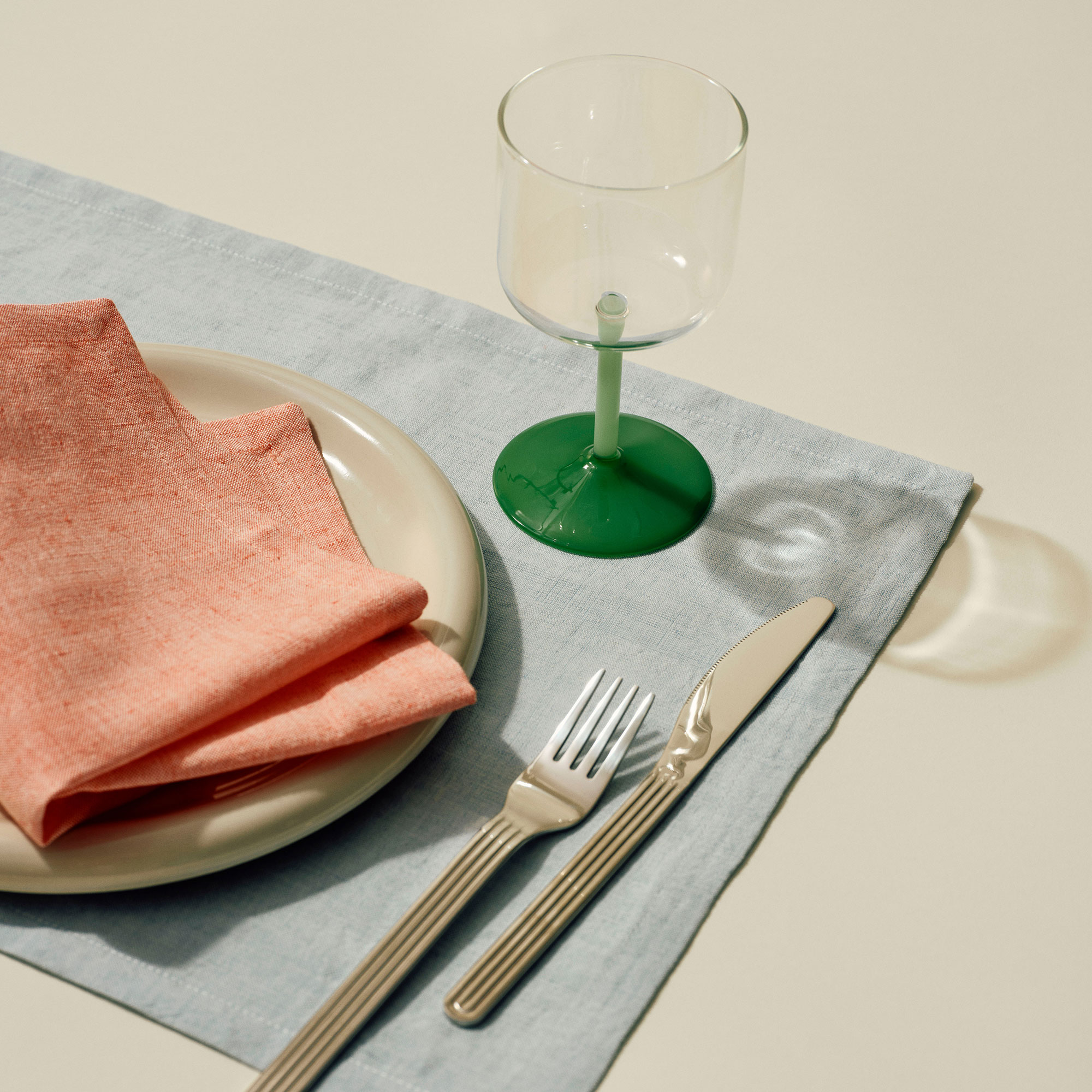 Tint Wine Glass
