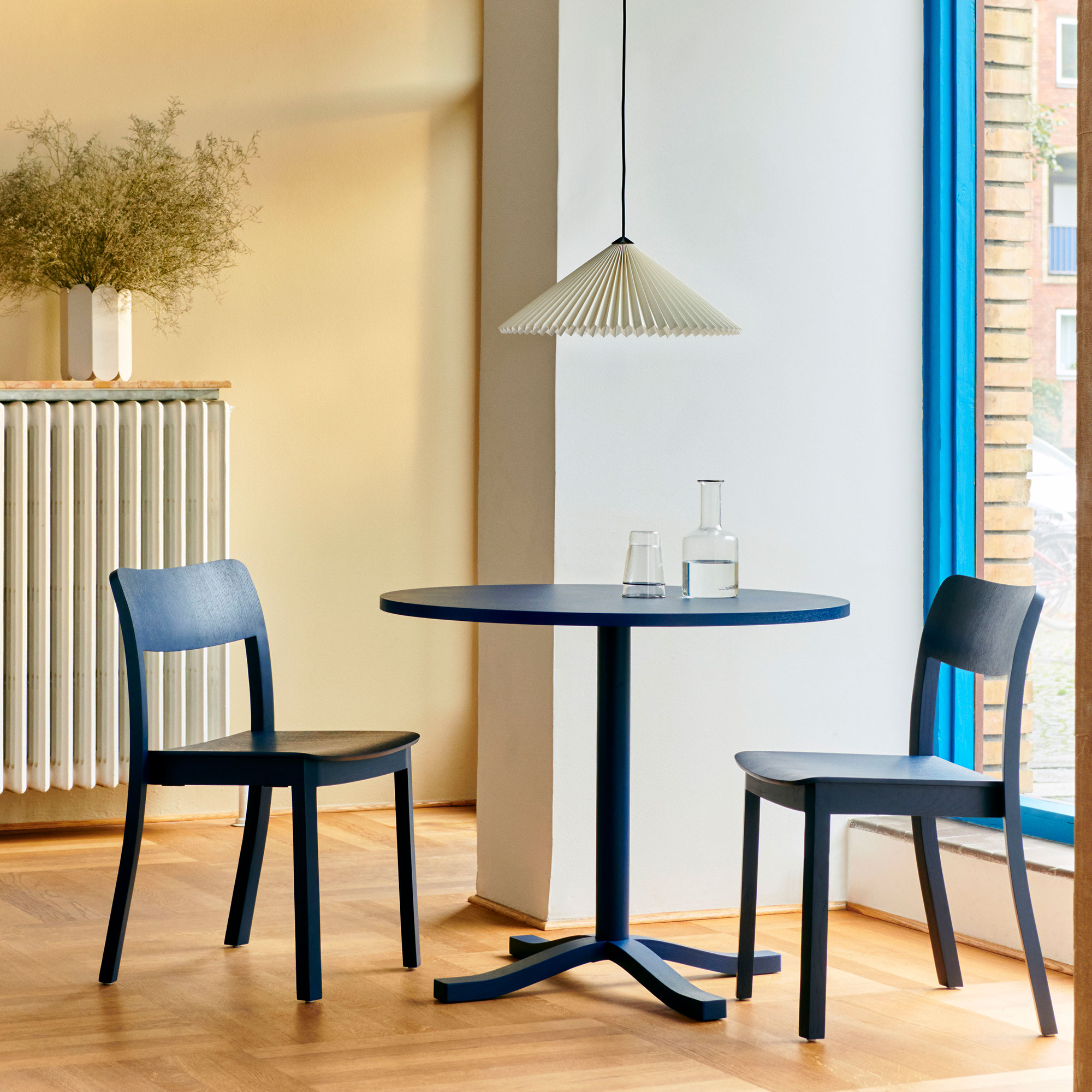 Pastis Table