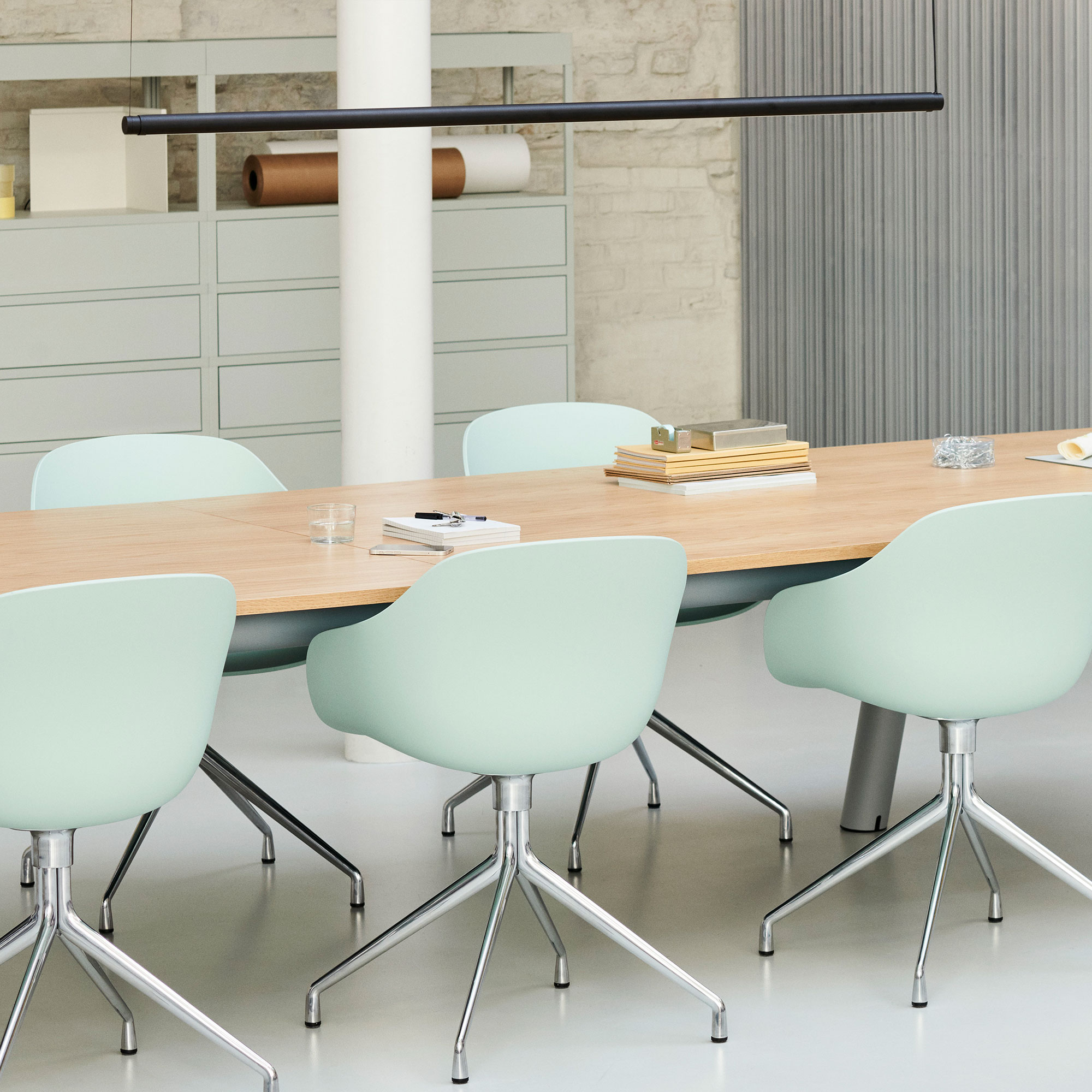 Factor Linear Suspension Lamp