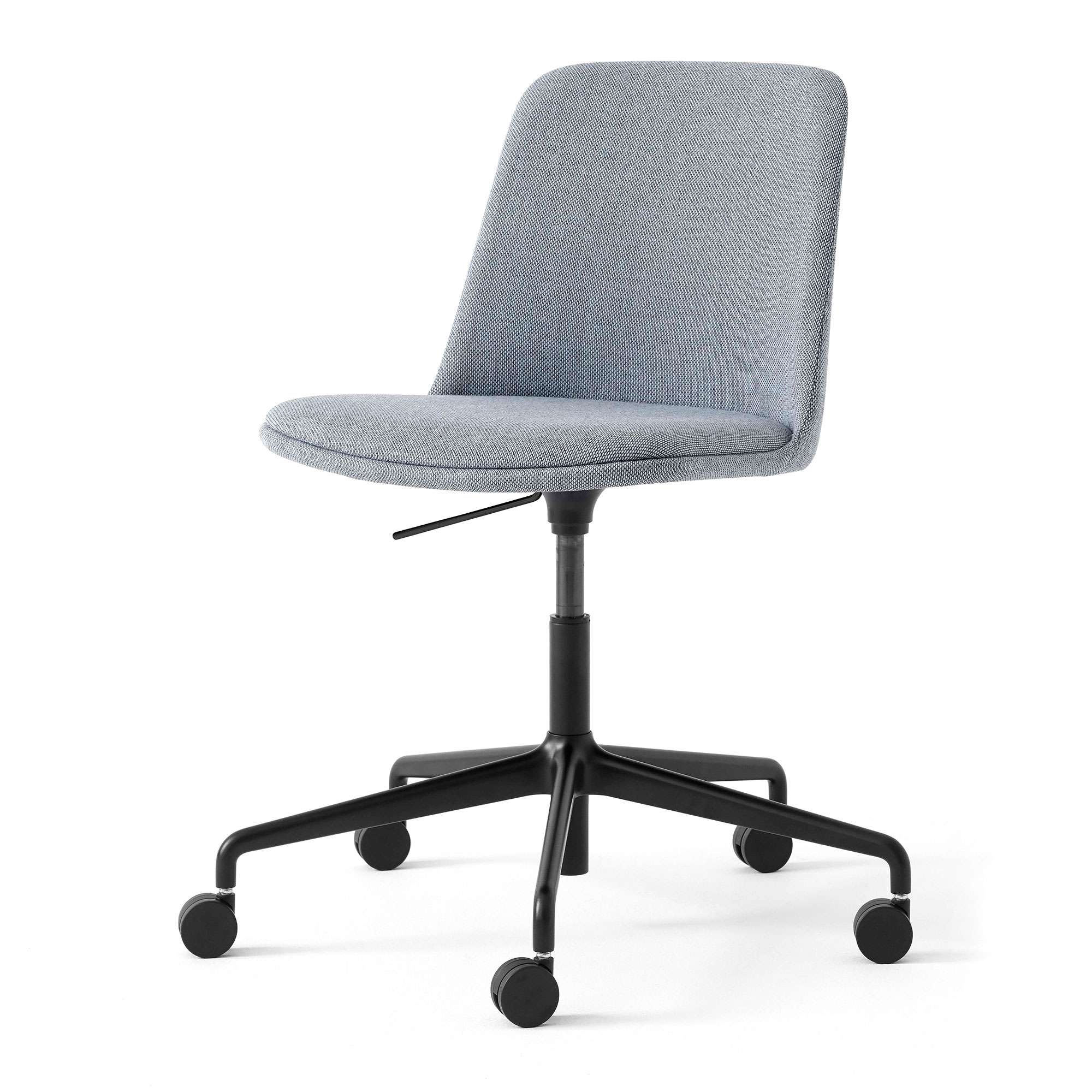 Rely Chair Upholstered shell w. seat cushion HW31