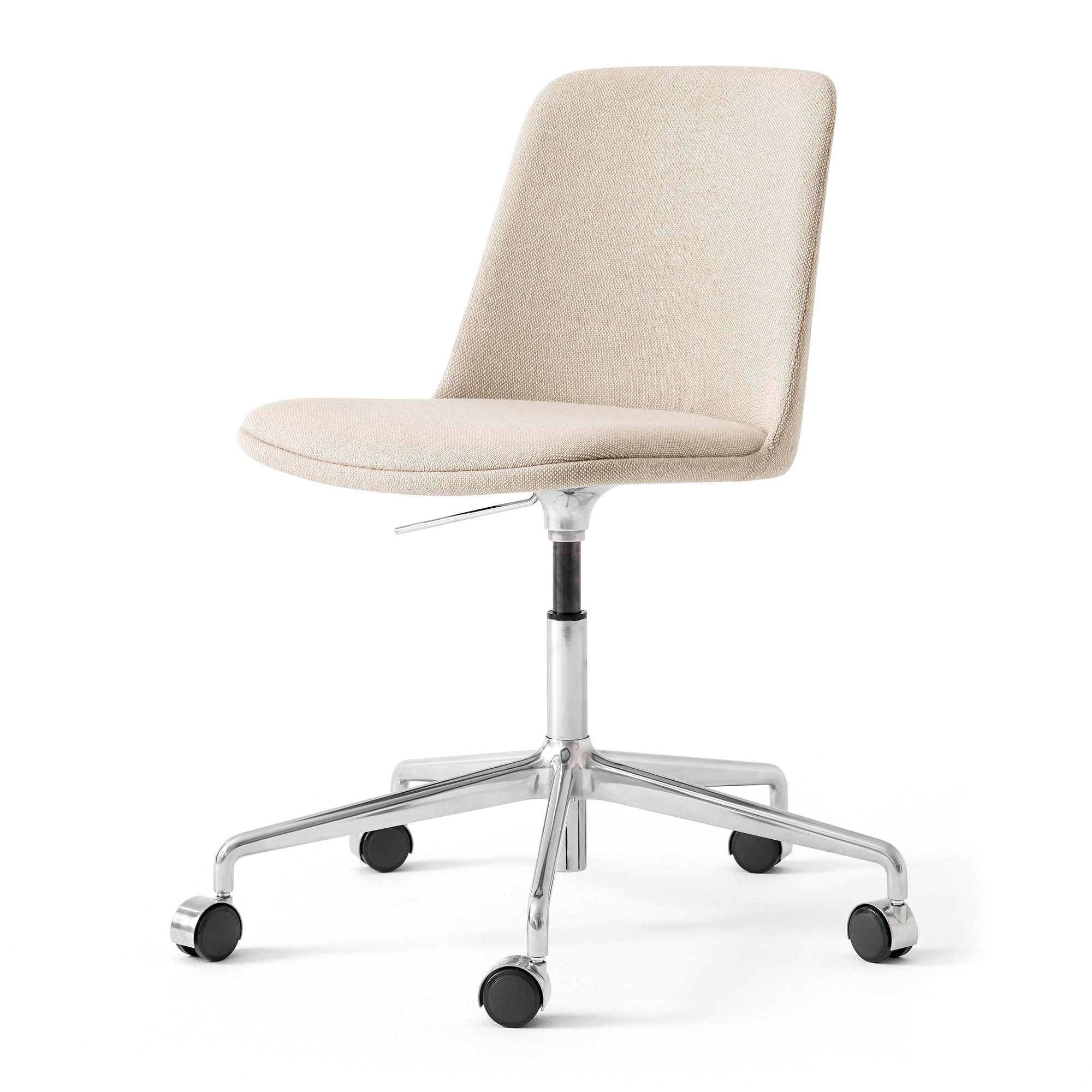 Rely Chair Upholstered shell w. seat cushion HW31