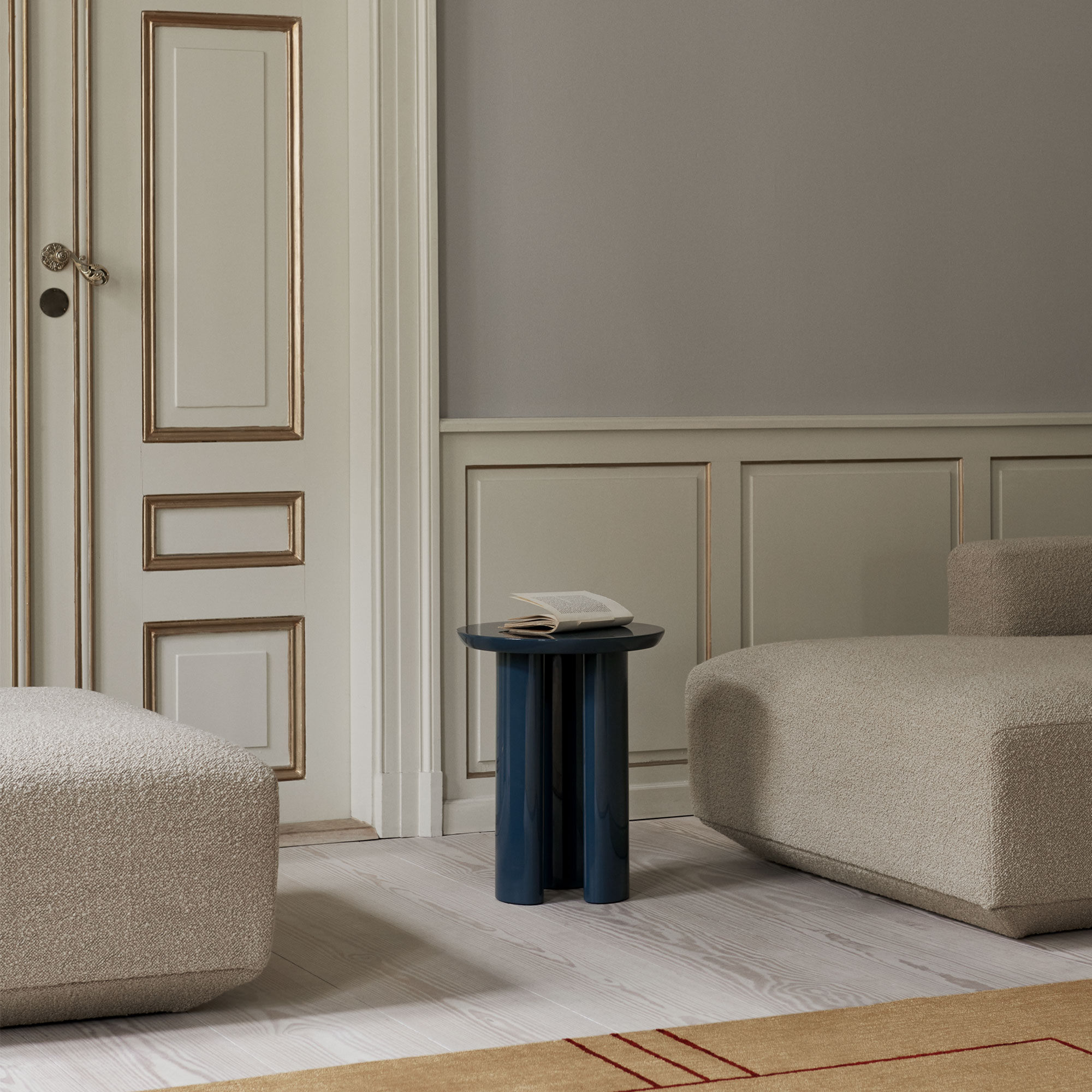 Tung Table