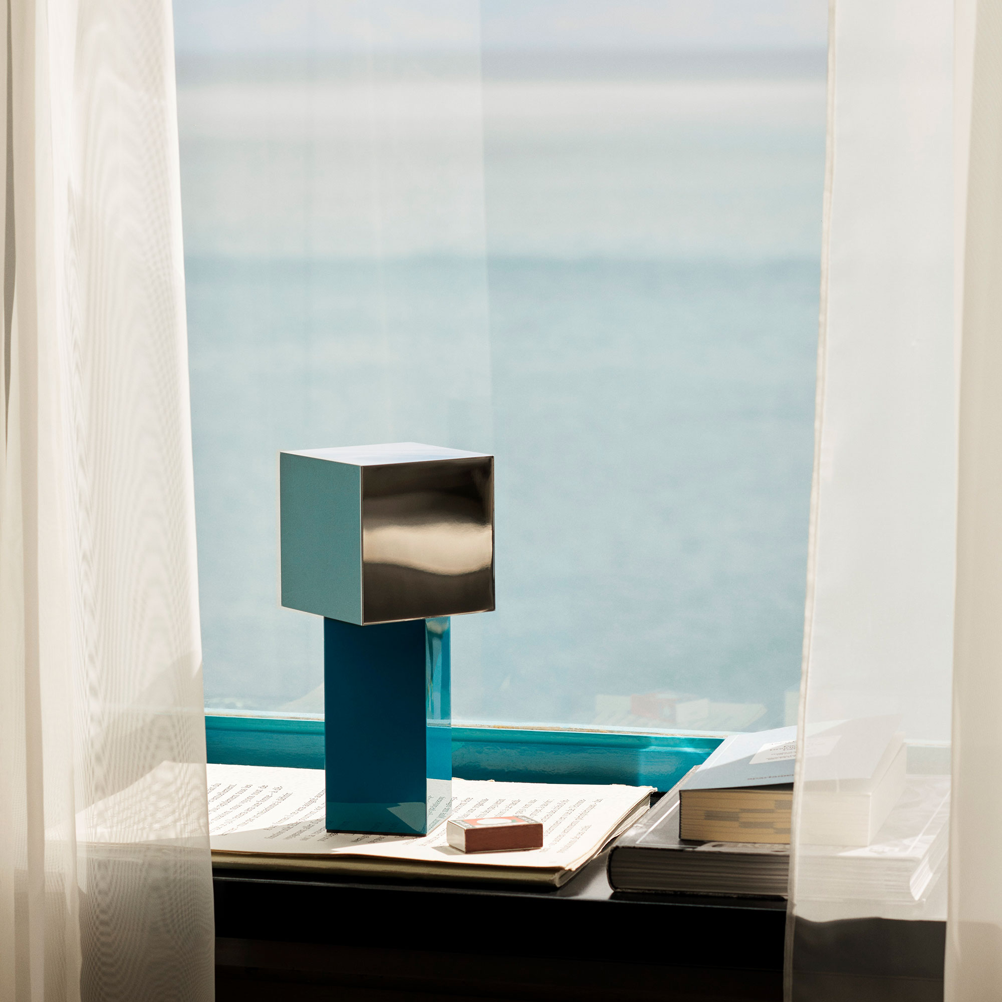 Pivot Portable Lamp ATD7