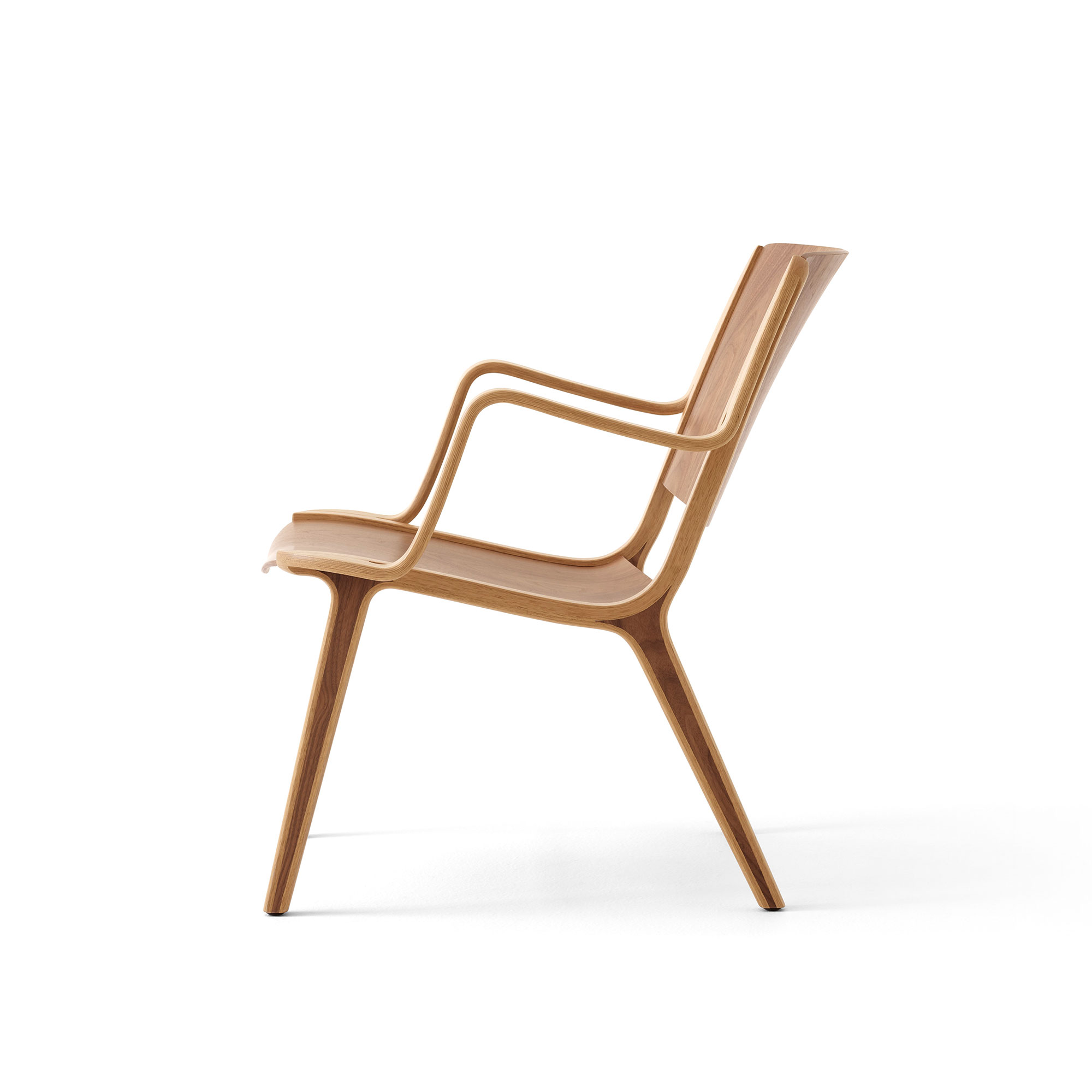 AX Lounge Chair HM11