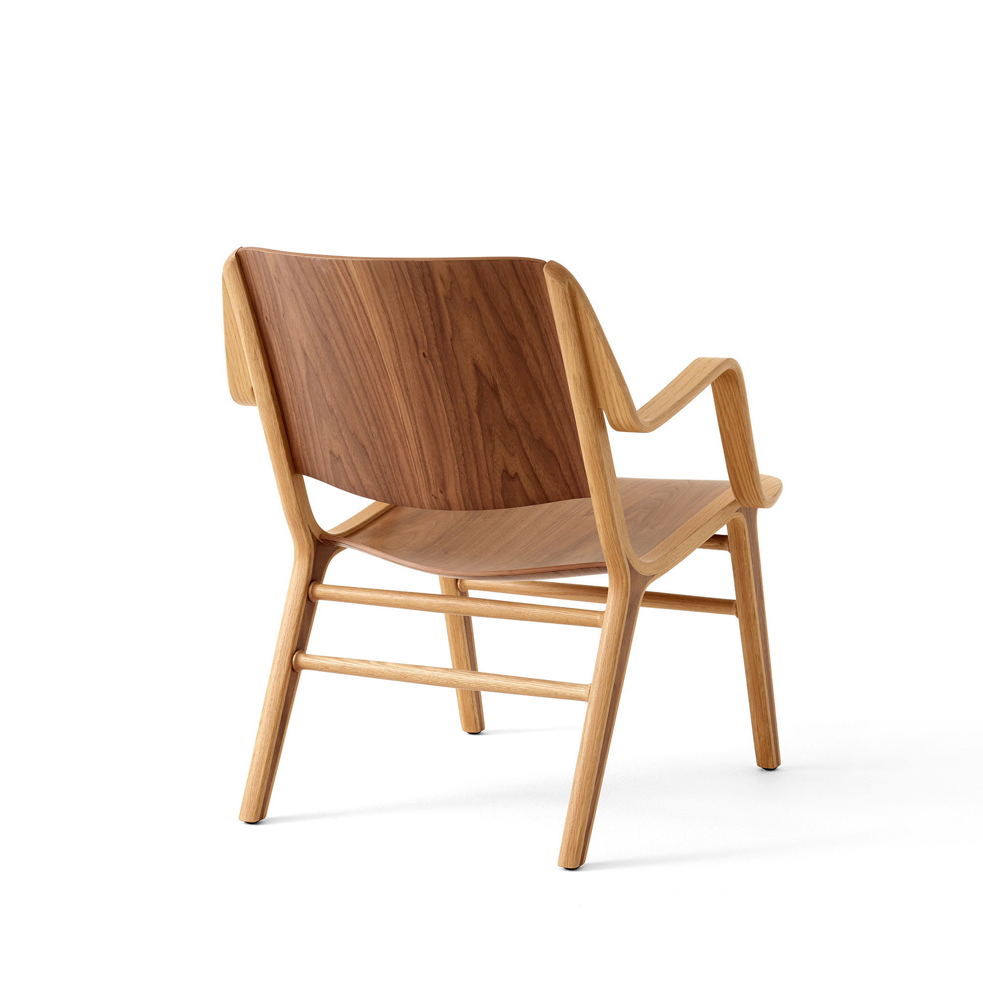 AX Lounge Chair HM11