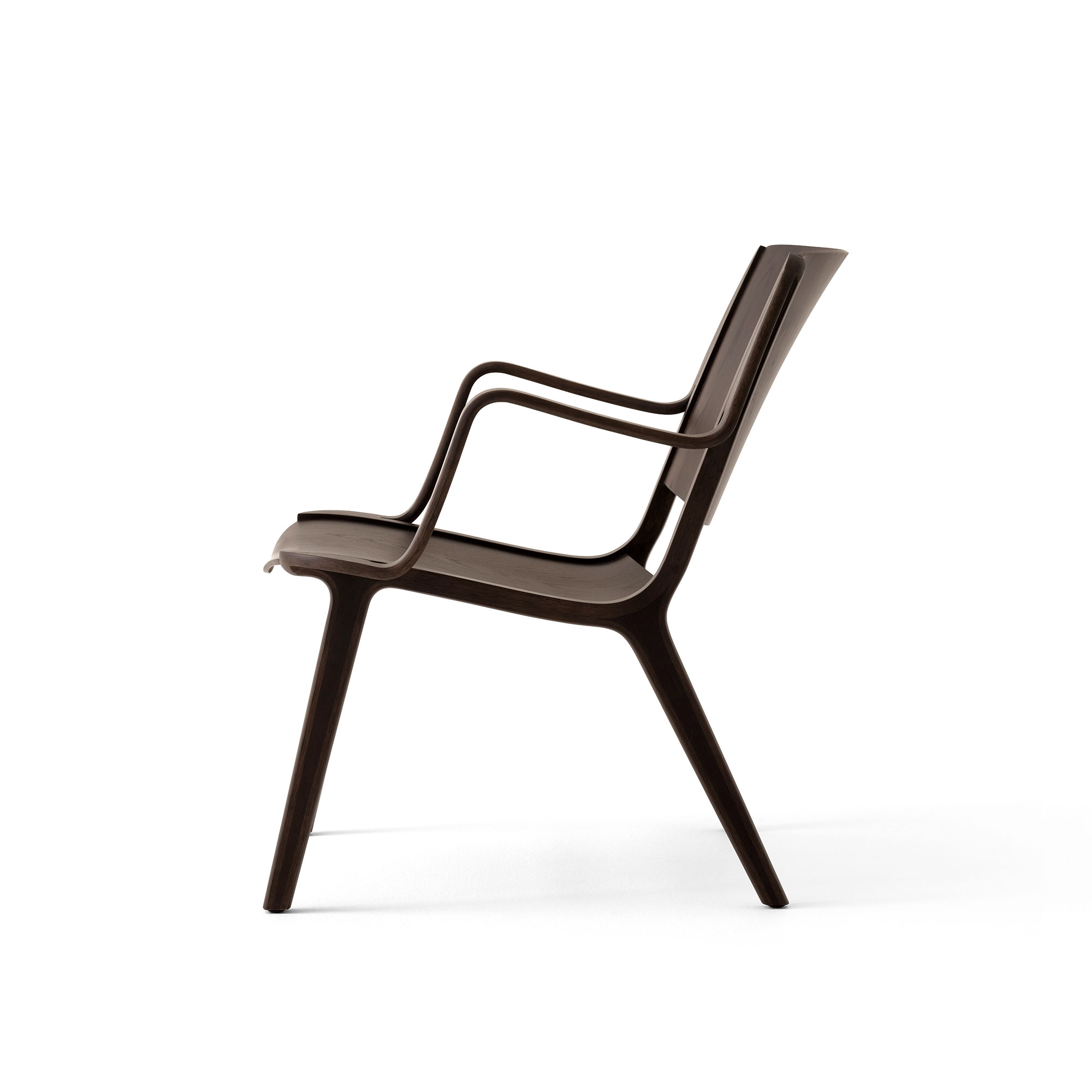 AX Lounge Chair HM11
