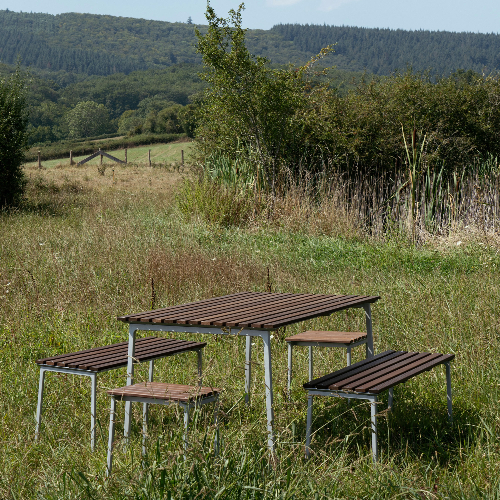 Traverse Bench