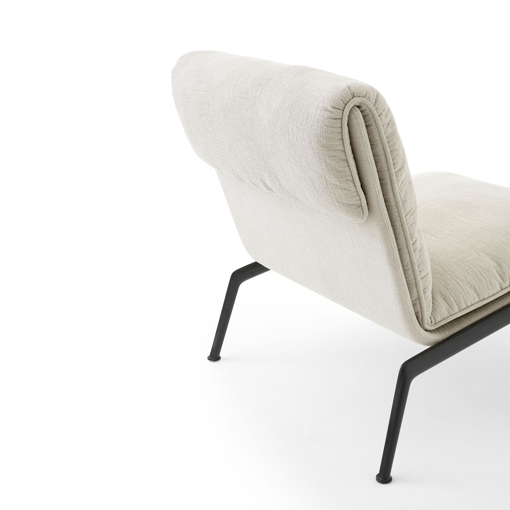 Muno Lounge Chair LN18