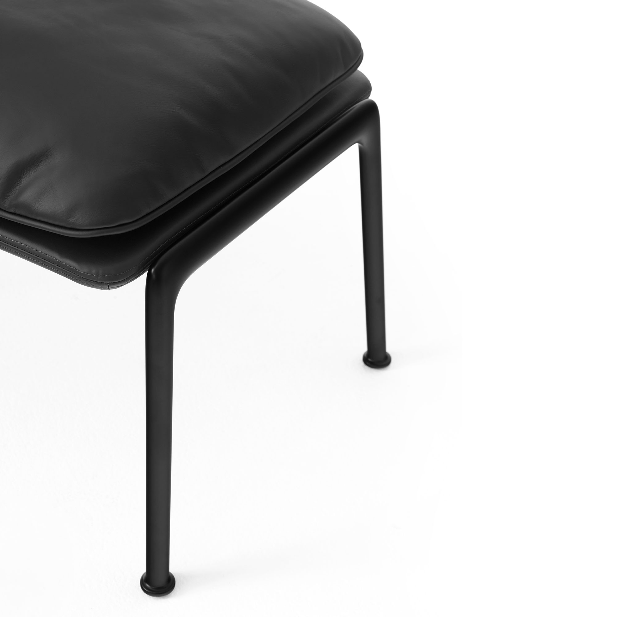 Muno Footstool LN20