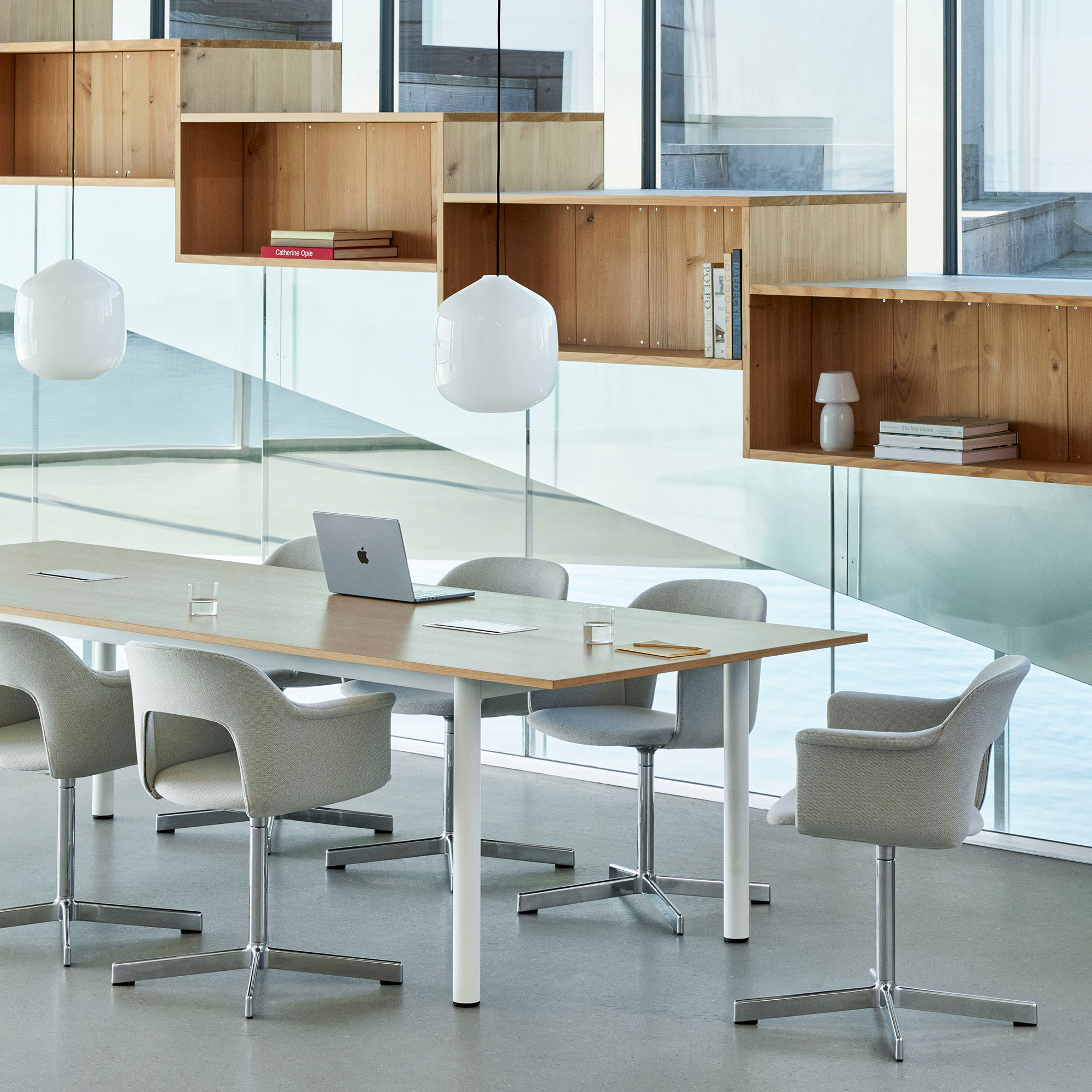 Annex Table Overhang