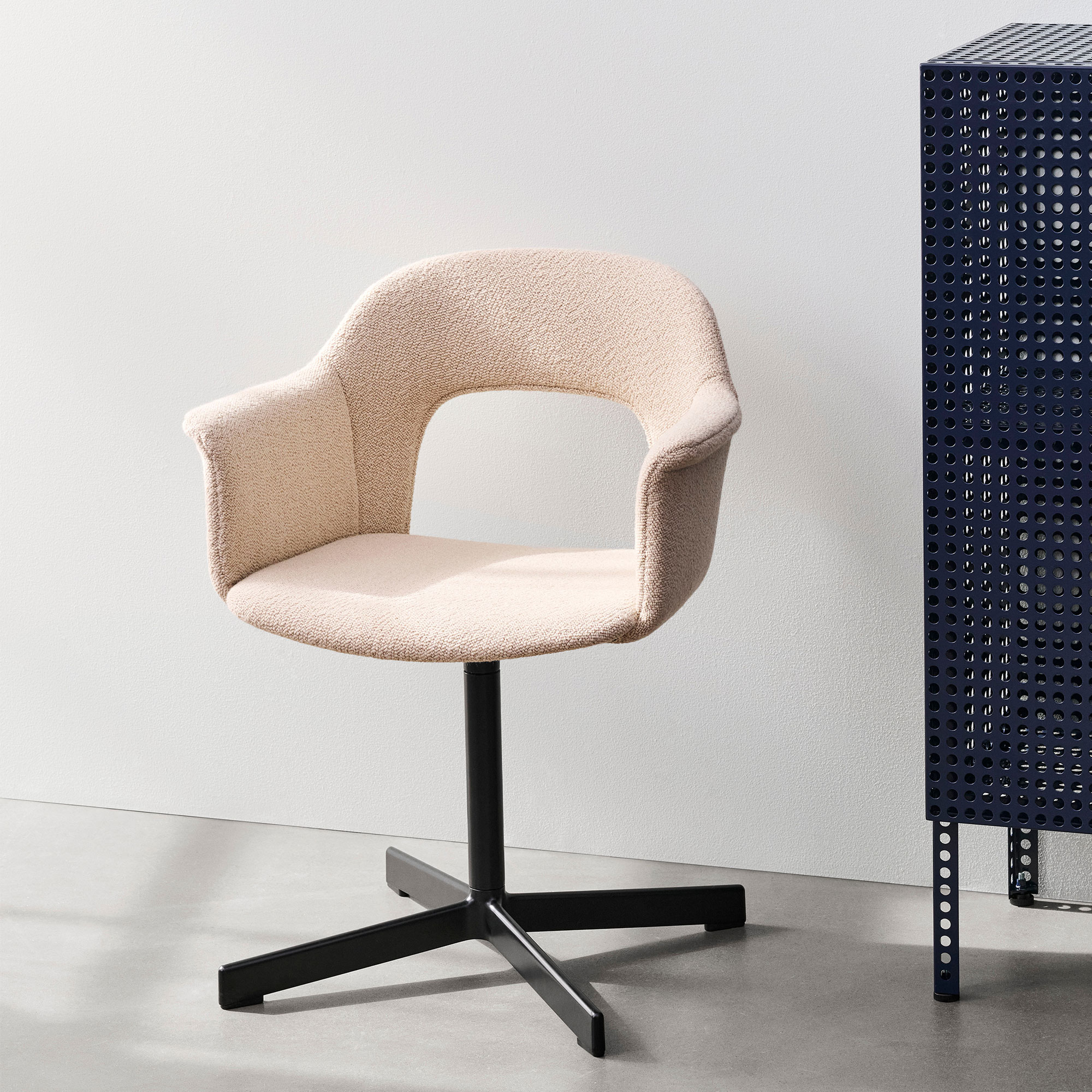 Layout Armchair 234
