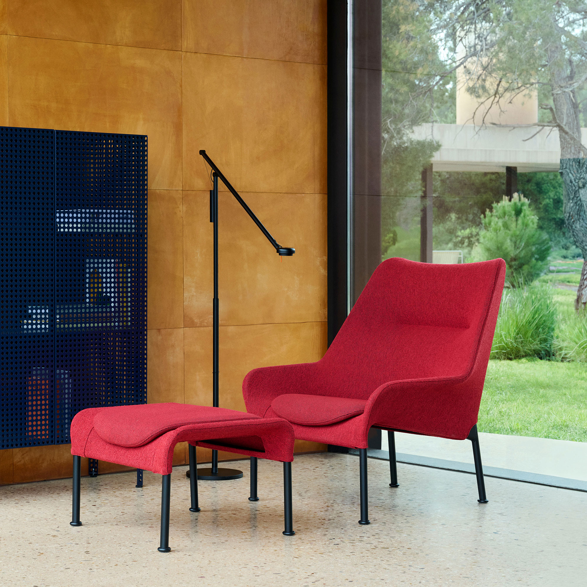 O2 Lounge Chair