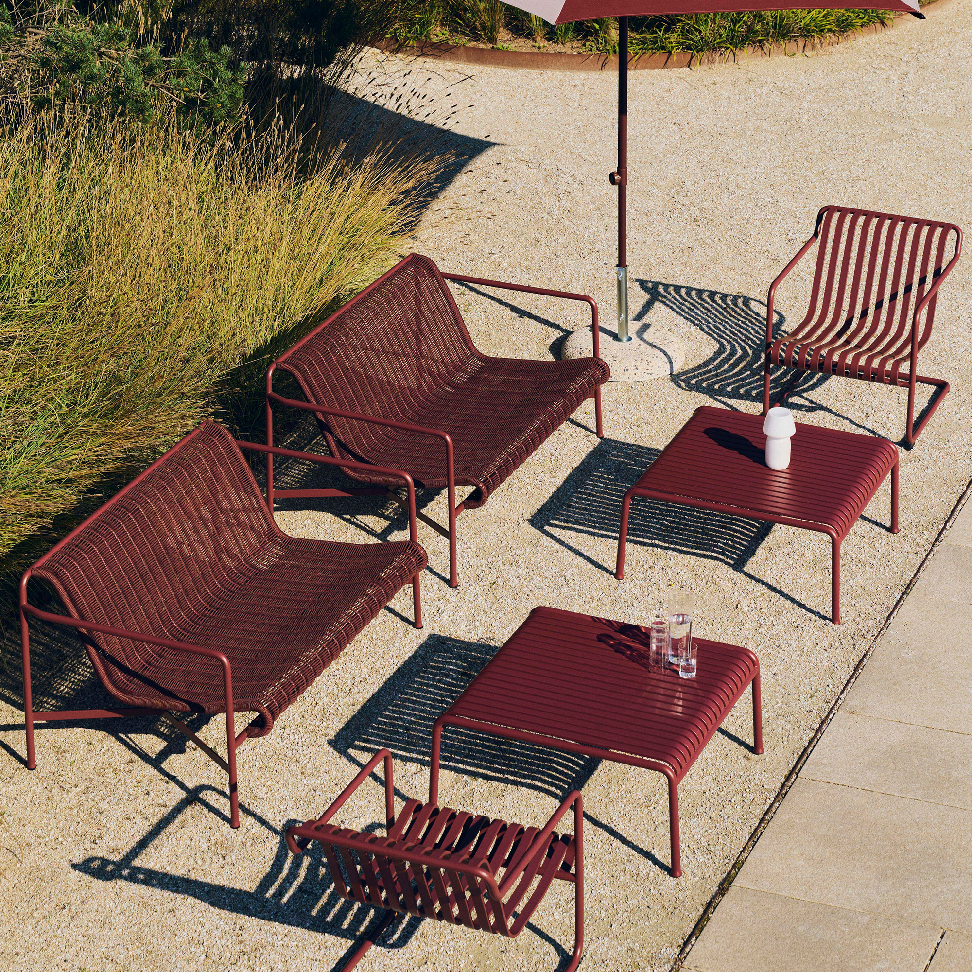 Palissade Cantilever Lounge Chair