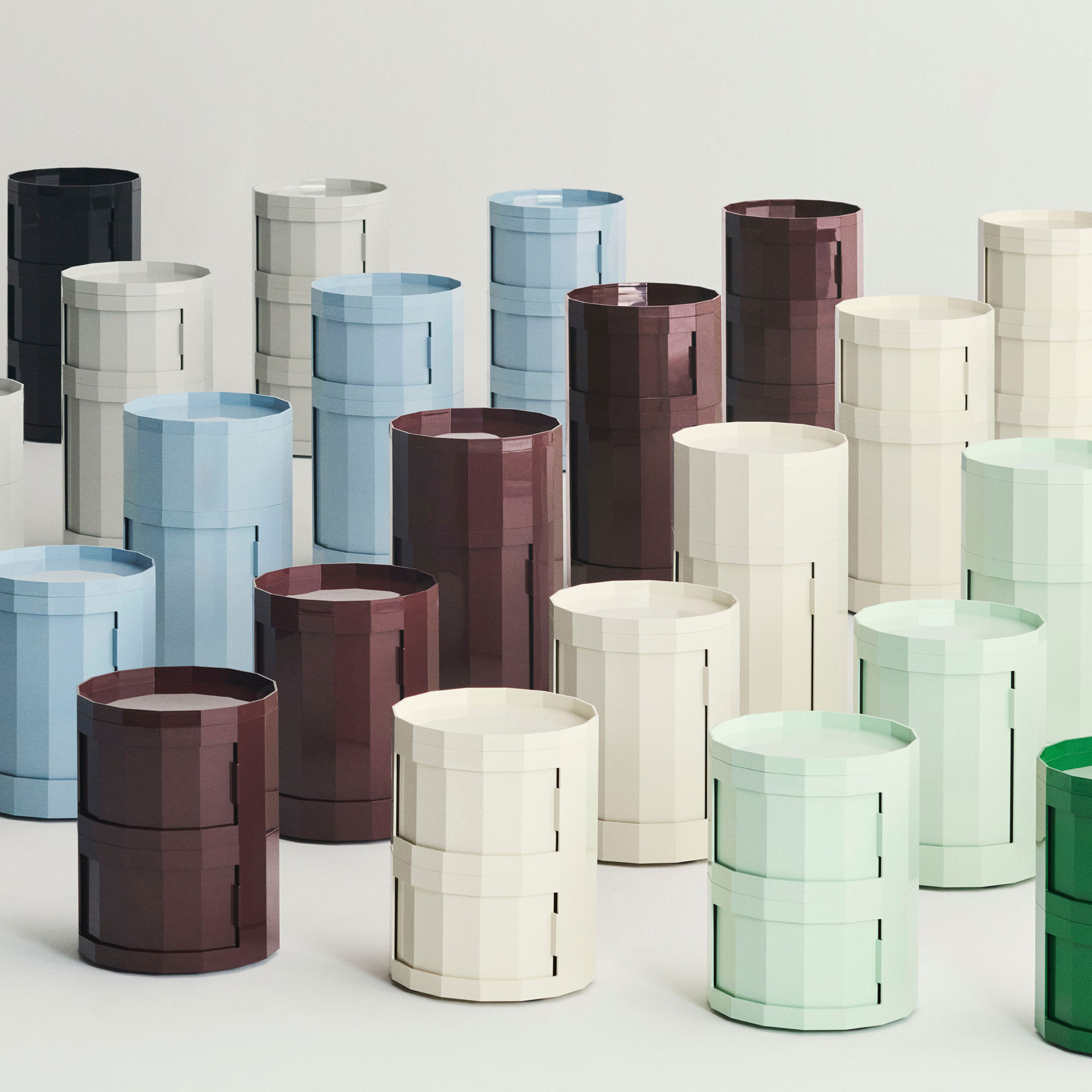 Facet Cabinet 110 incl. Feet and Castors