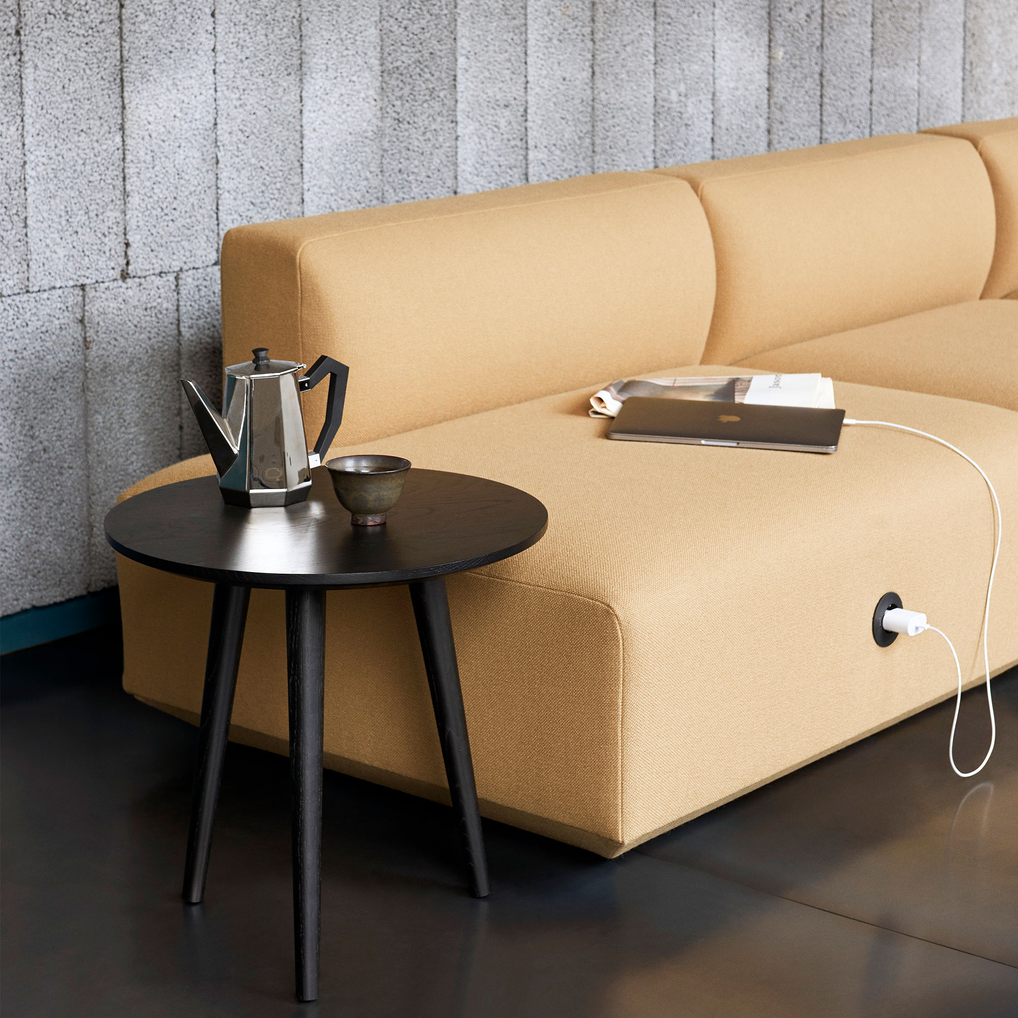 In Between Lounge Table SK13-SK15 Black Lacquered Oak