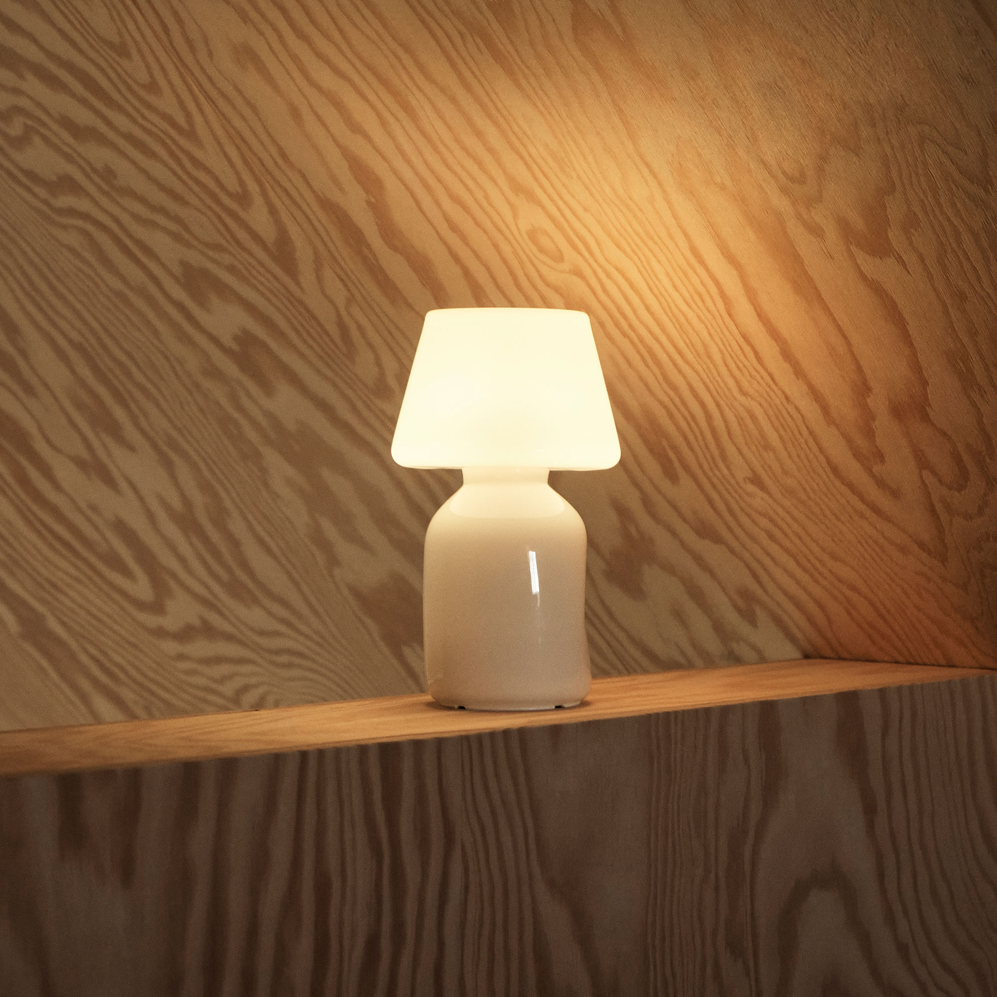 Apollo Portable Lamp