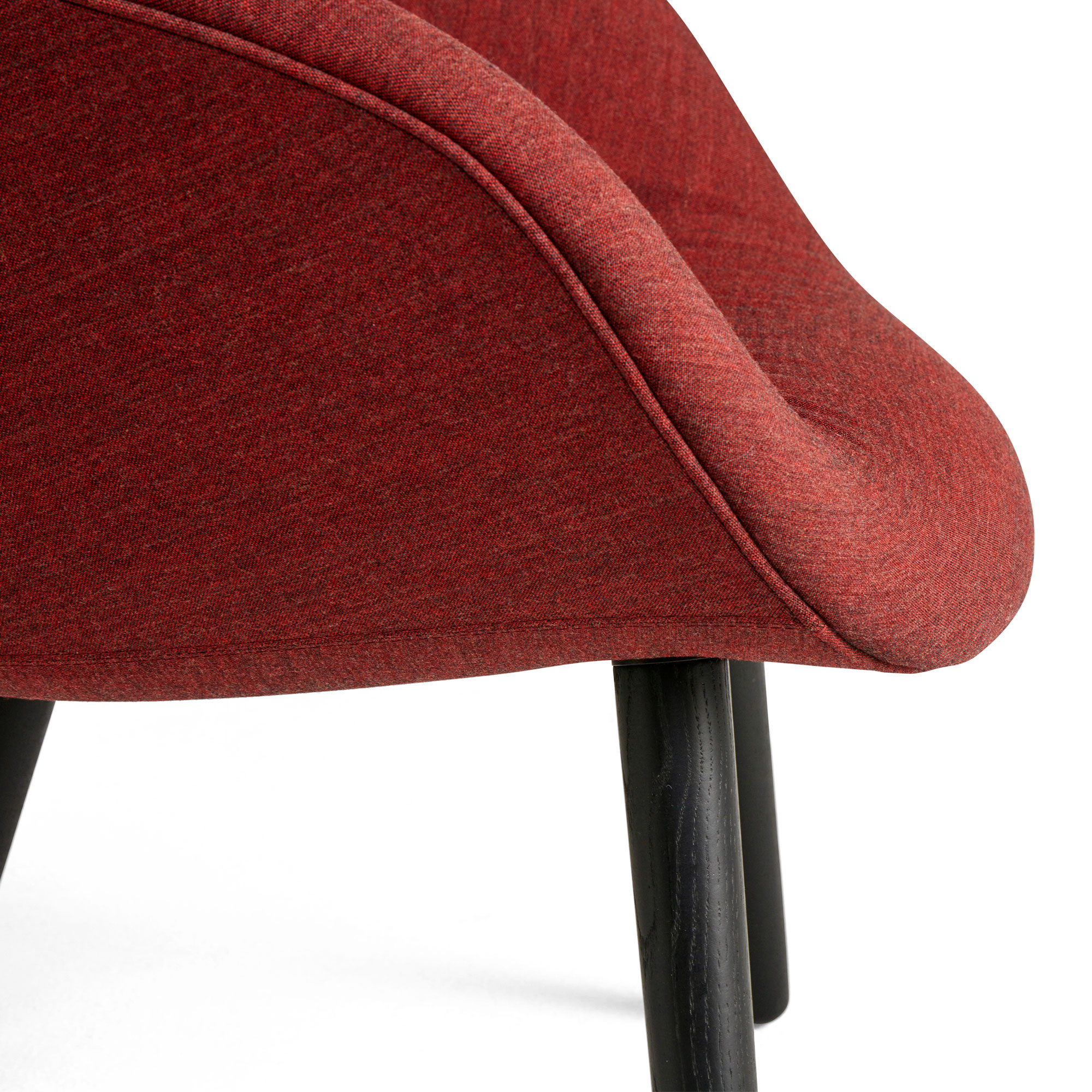 About a Lounge AAL82 Soft