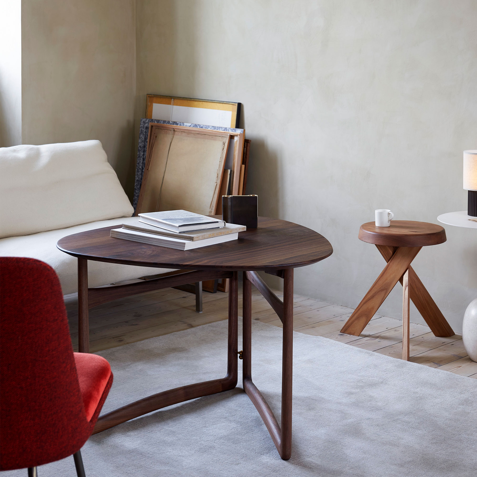 Drop Leaf Lounge Table HM5