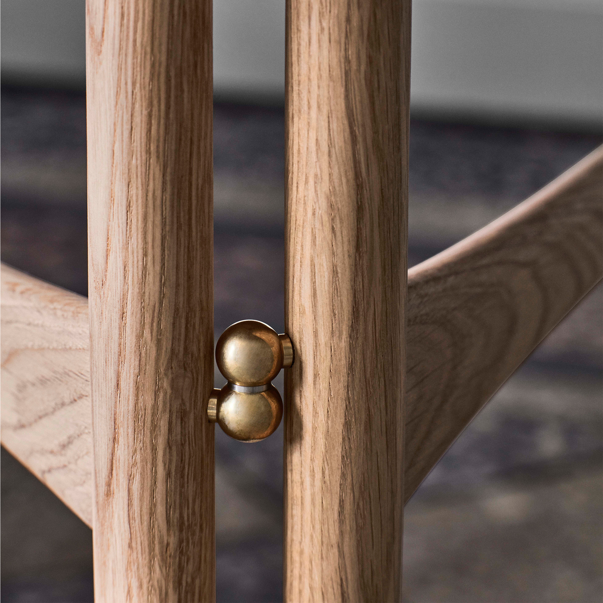 Drop Leaf Lounge Table HM5