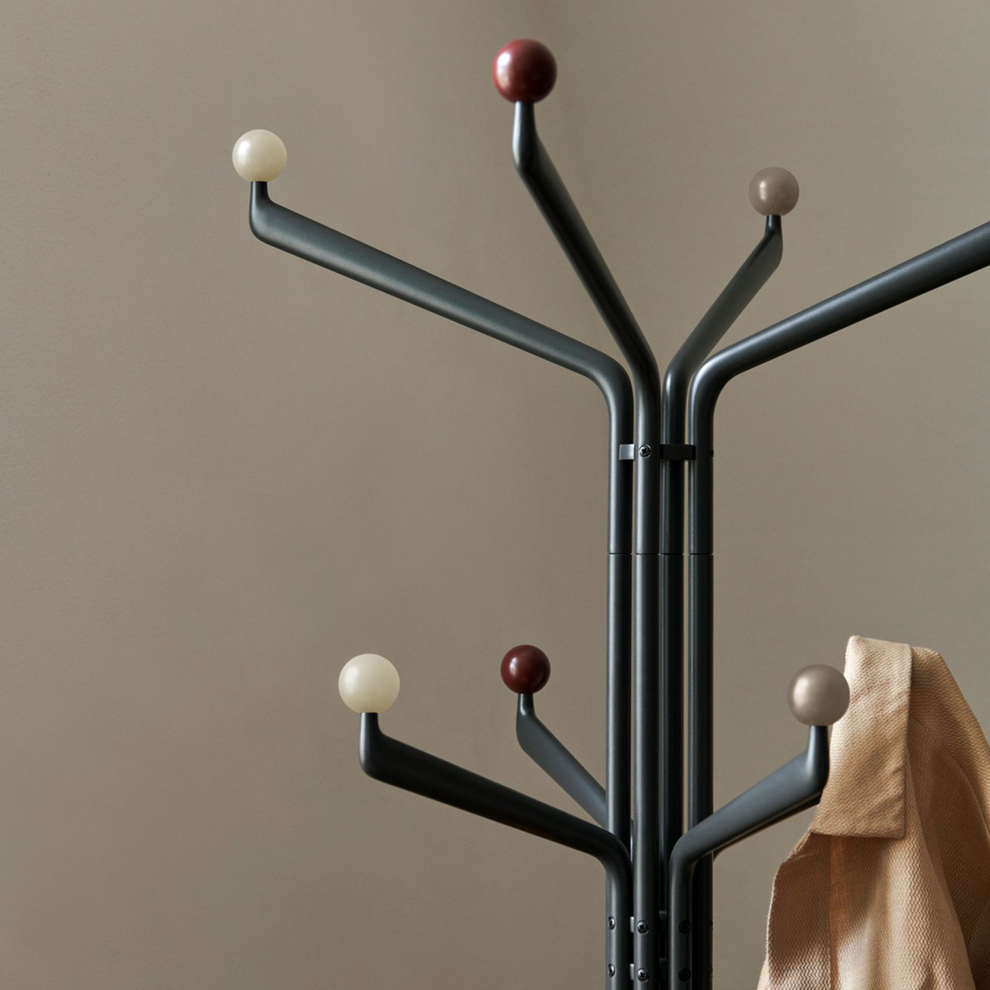 Capture SC77 Coat Stand