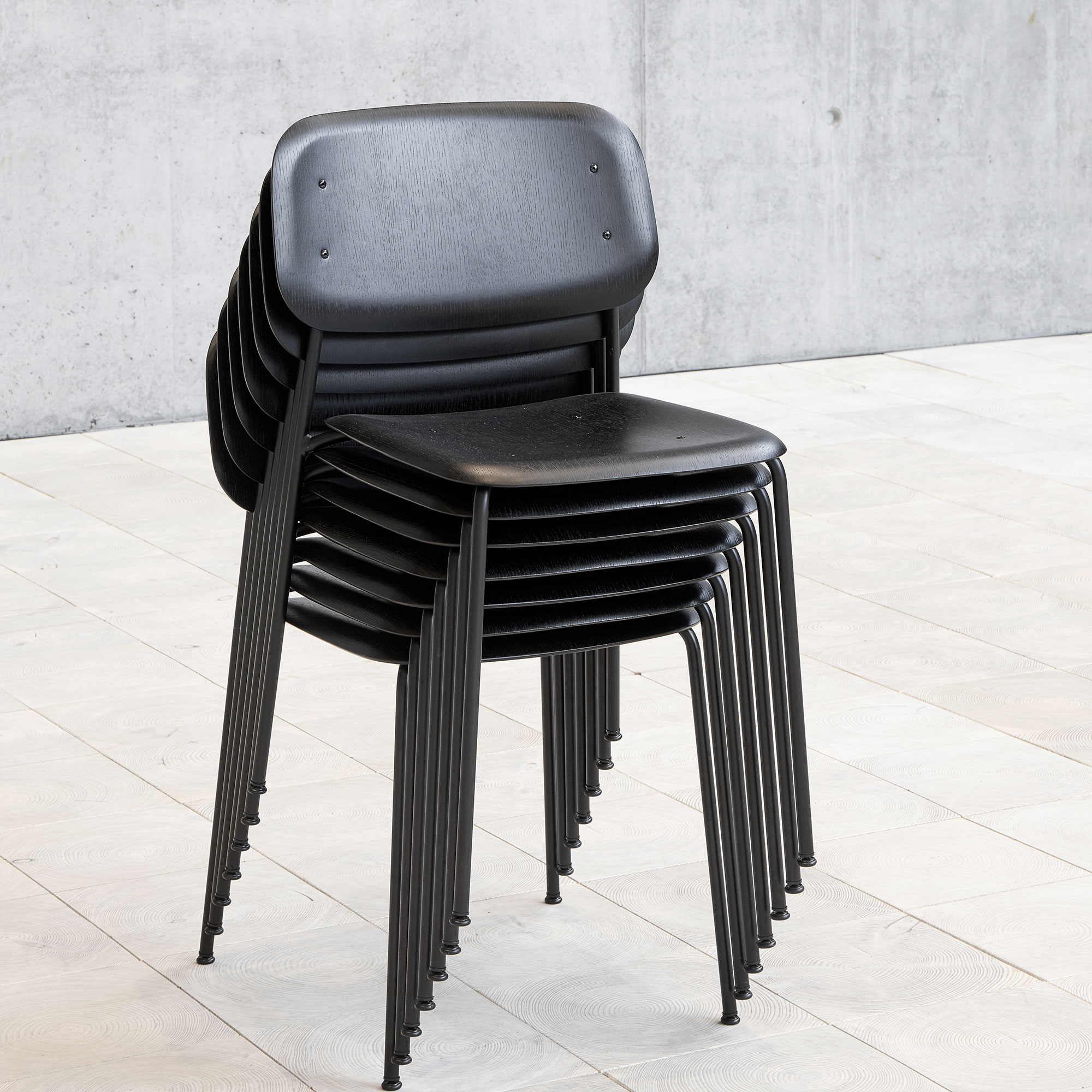 Soft Edge40 Chair