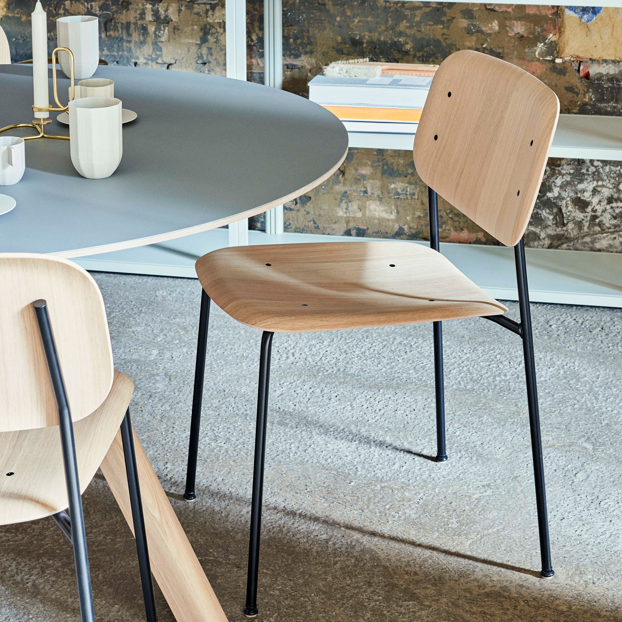 Soft Edge40 Chair