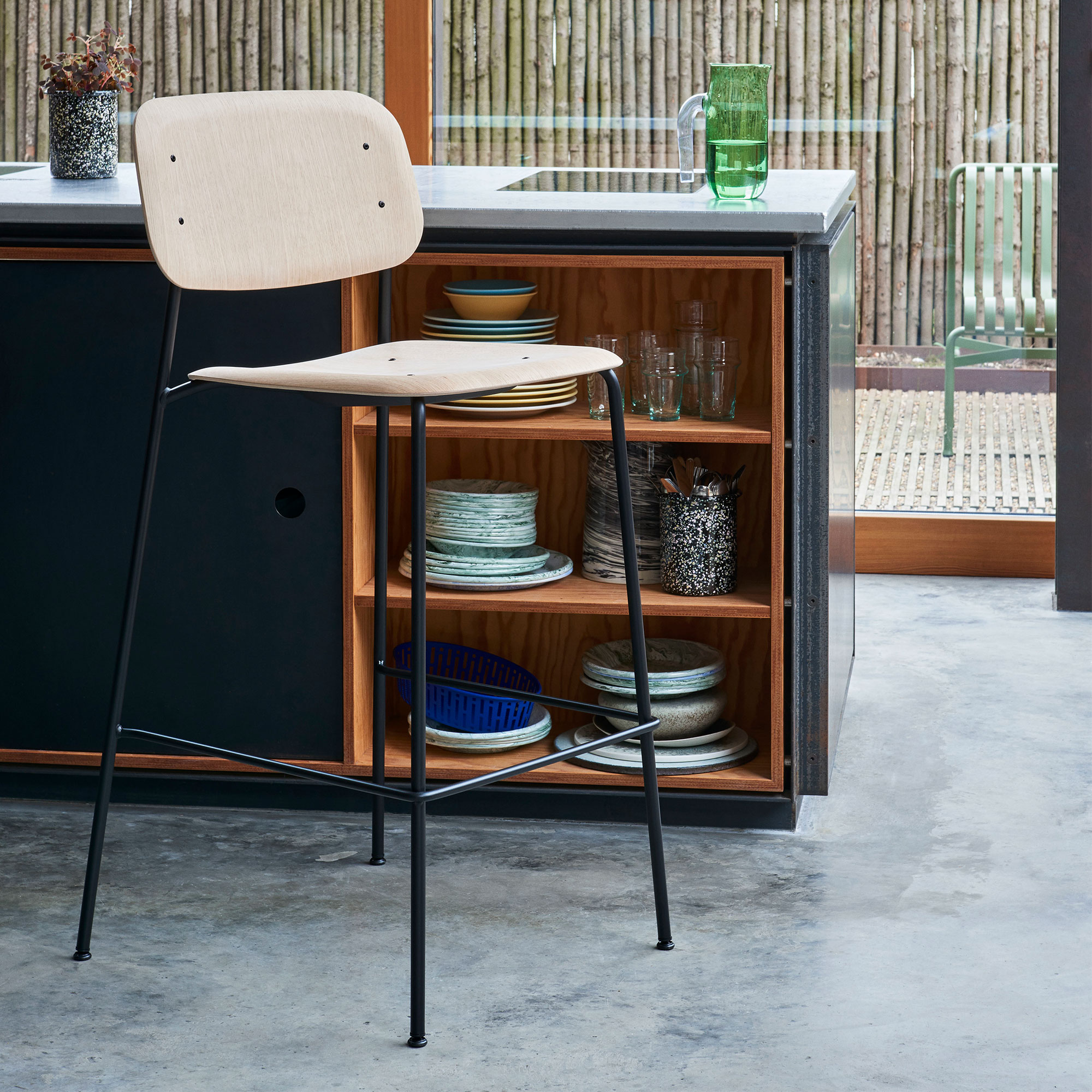 Soft Edge90 Bar Stool