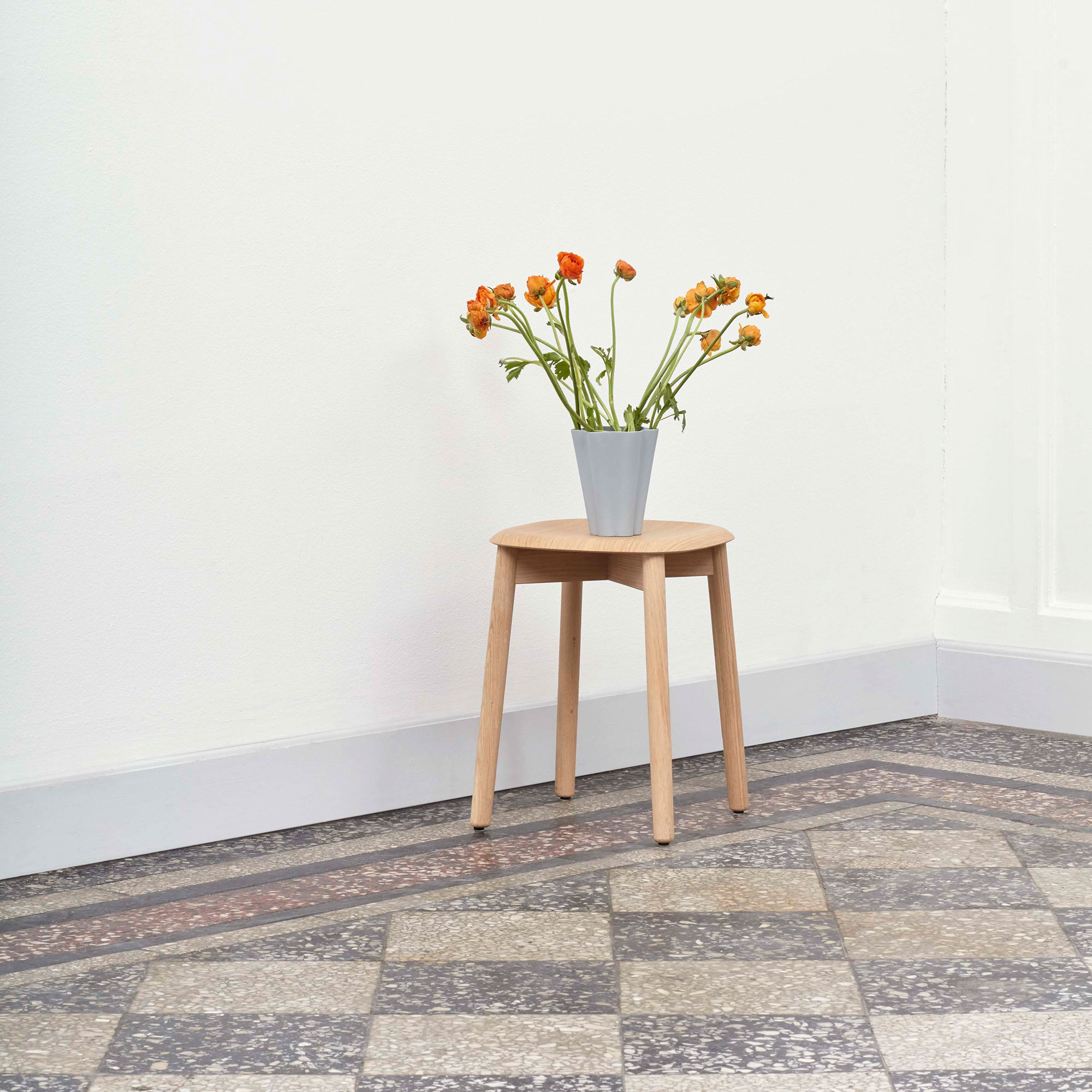 Soft Edge72 Stool