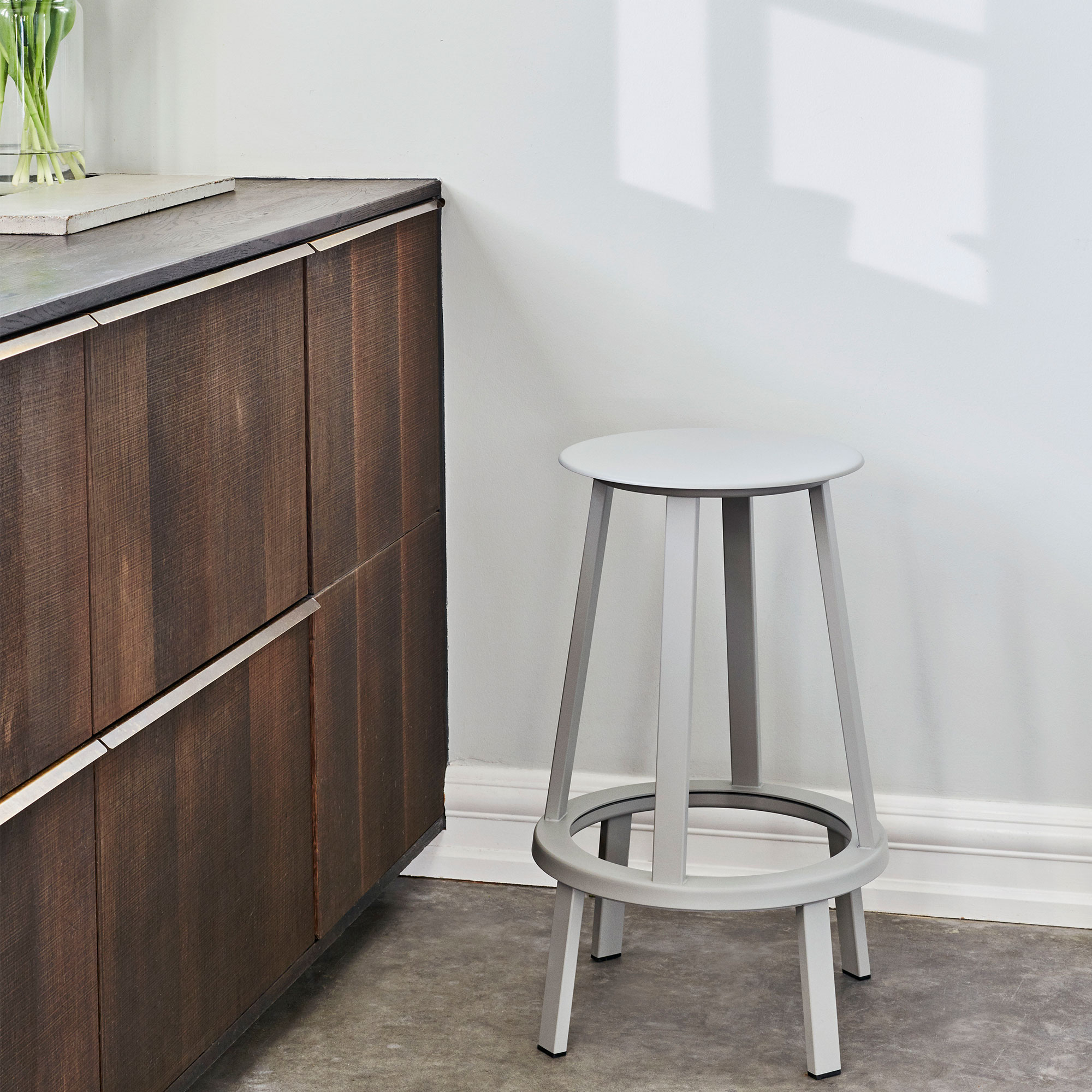 Revolver Bar stool
