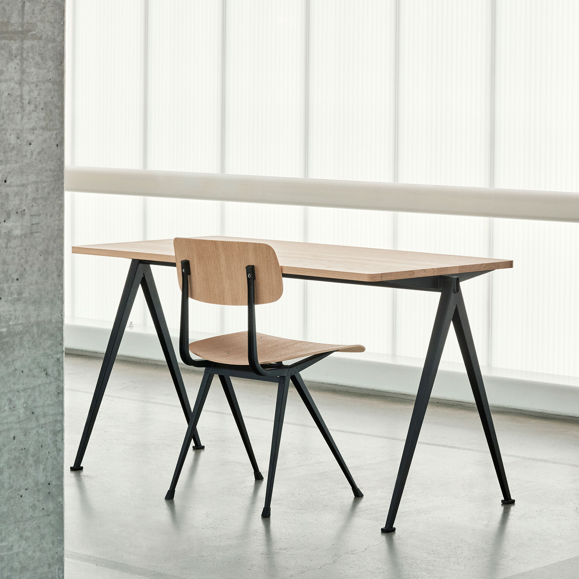 Pyramid Table 01